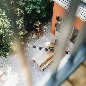https://les-chouettes-hostel.inbrittany.com